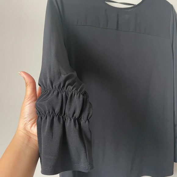 CHICOS Womens  BLACK Tunic STRETCH JERSEY Long Poet SLEEVE TOP SIZE 2 - Picture 2 of 5